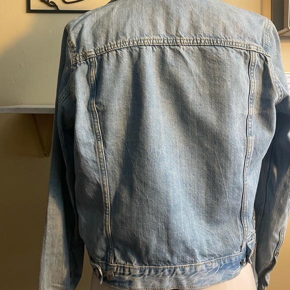 H&M denim jacket - Picture 3 of 4